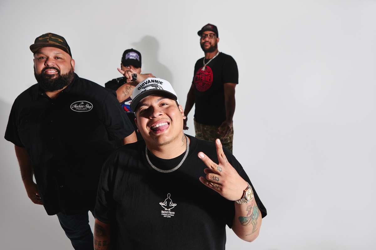 Giovannie & The Hired Guns